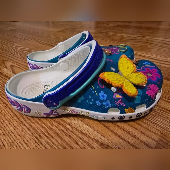 Crocs Encanto Kids' Colorful Butterfly Clogs - Picture 4 of 4